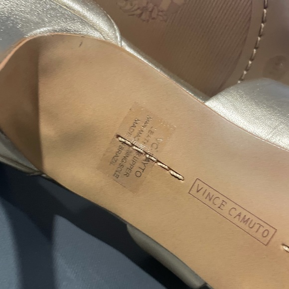 Gold Heels - Picture 4 of 8